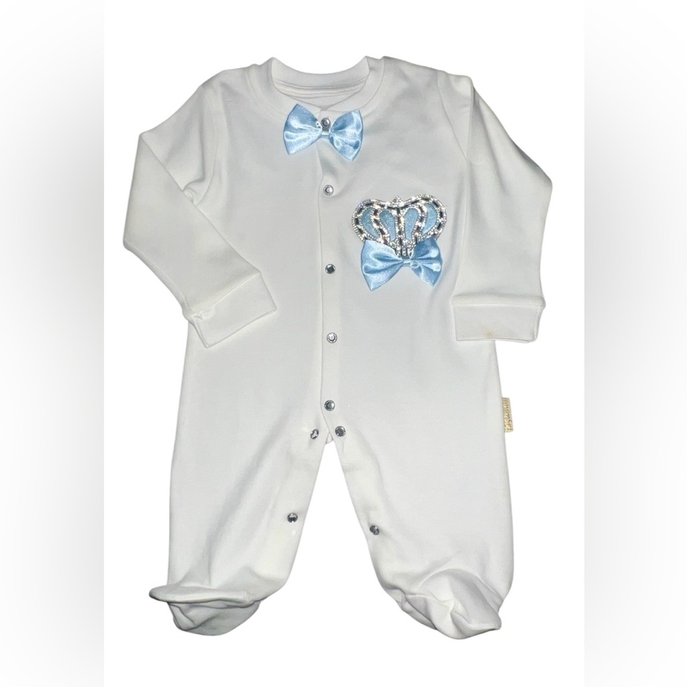 Lilax white infant sleep and play outfit with blue accents.